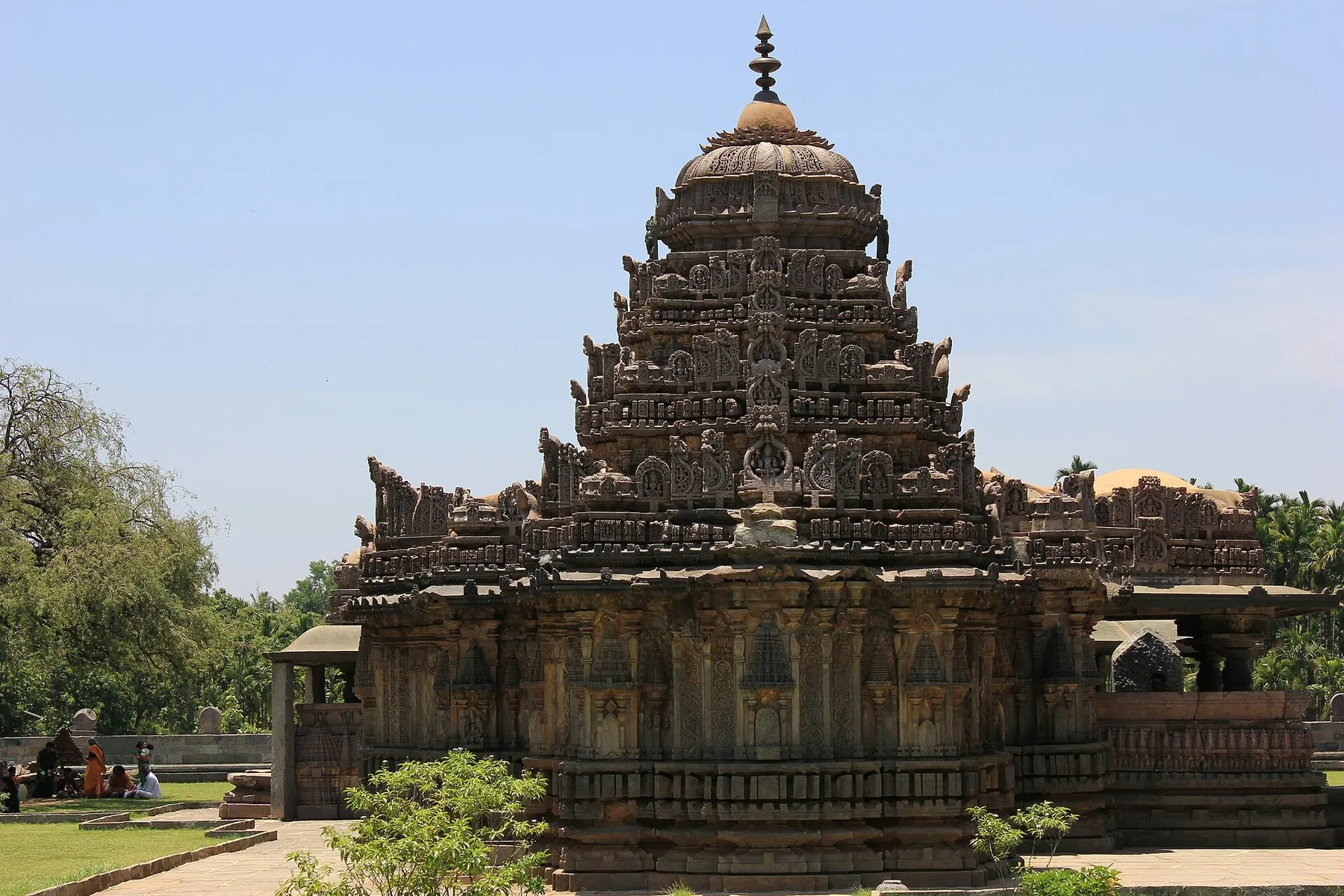 Hoysala stone, Malnad Kannada, a matha on the Tunga