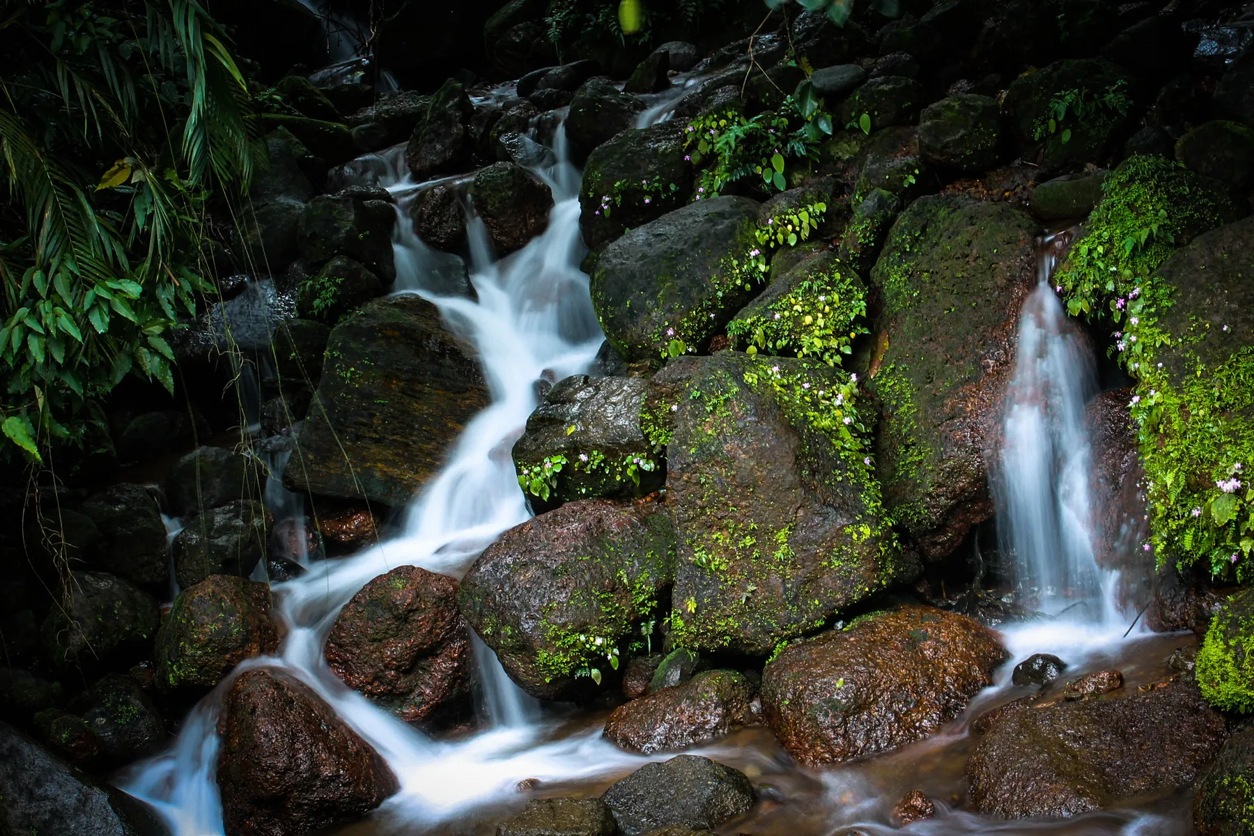 Elaneer Falls